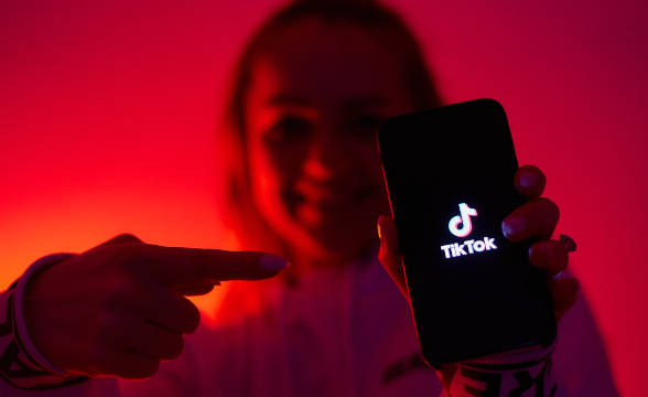 Australia First Country to Run TikTok Gambling Ads Pilot