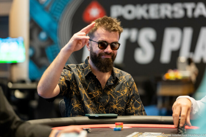 Papazian Eliminated Early After Massive Cooler in PSPC; Moneymaker Off to Good Start
