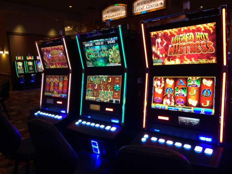 5 Biggest Mistakes You Can Make While Playing Online Slots