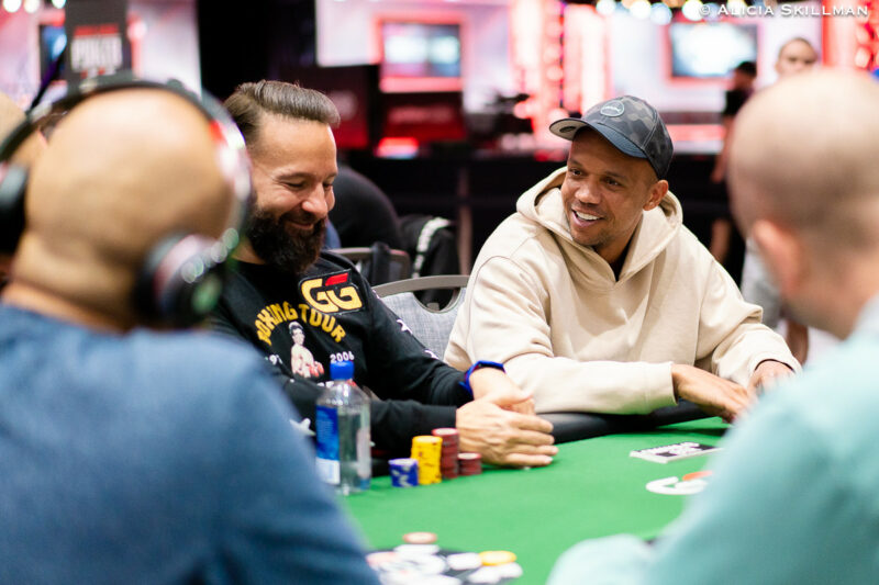Revealing the Hand: 5 Common Tells You Can Spot at the WSOP